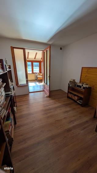 Casă cu 3 camere cu Teren 30 Mp în Central