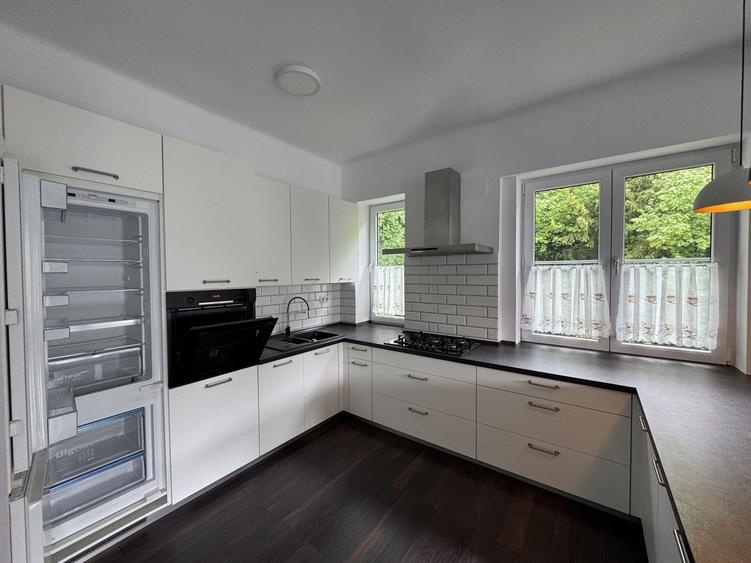 Apartament cu 2 camere decomandat, mobilat în Centrul Istoric