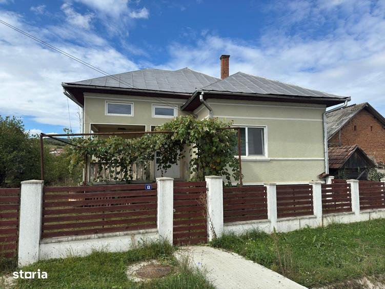 Casă cu 3 camere cu Teren 931 Mp în Recea-Cristur