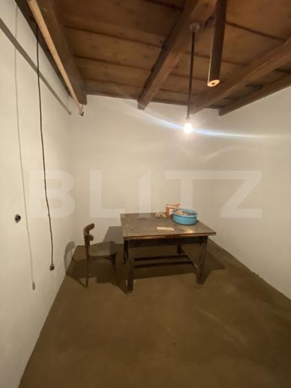 Casă cu 3 camere cu Teren 40000 Mp în Crasna