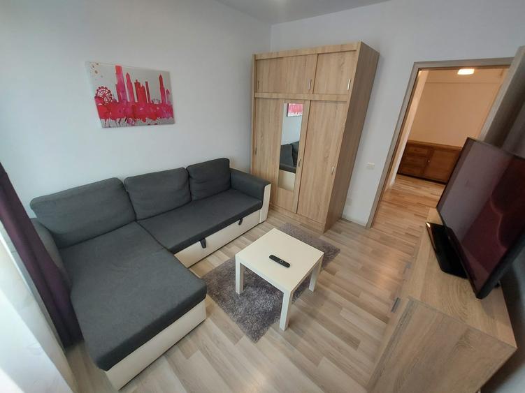 Apartament cu 2 camere decomandat în Păcii