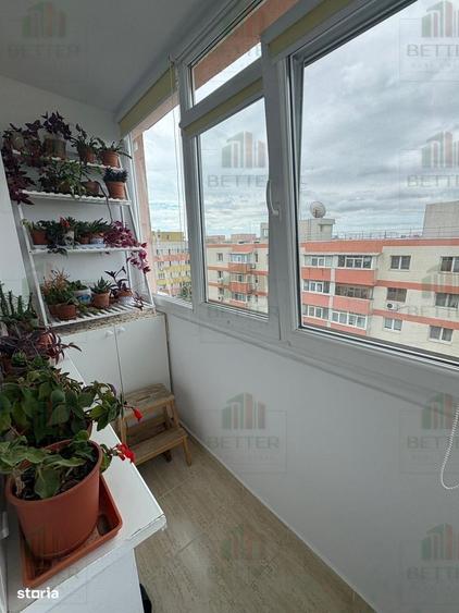 Apartament cu 3 camere decomandat în Tei