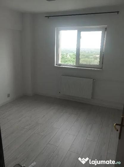 Apartament cu 3 camere decomandat în Pantelimon