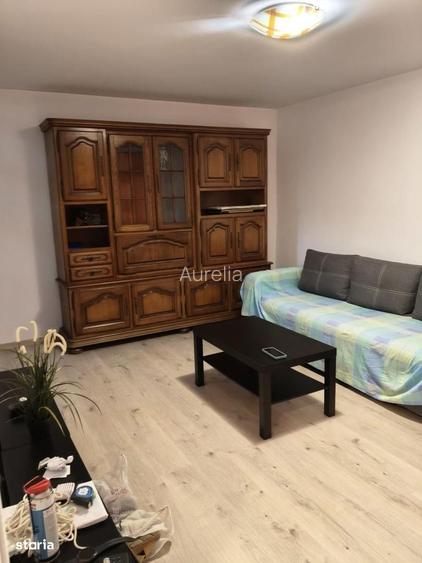Vila Chitila Gara- 3 apt cu intrari separate -cu centrala