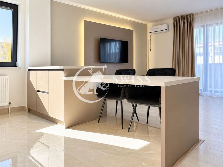 Apartament cu 3 camere semidecomandat, mobilat în Zorilor
