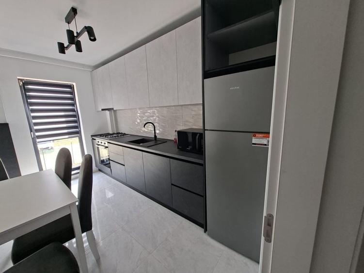 Apartament cu 2 camere decomandat în Cristian