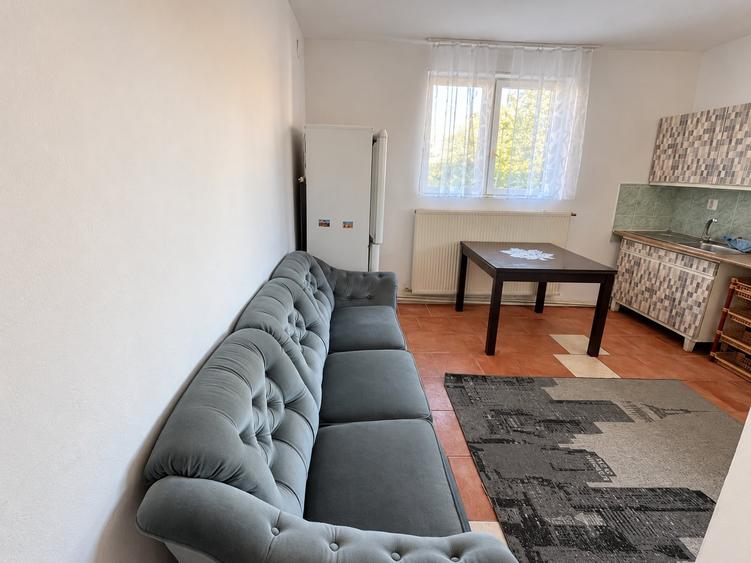 Apartament cu 2 camere decomandat, mobilat în Lipovei