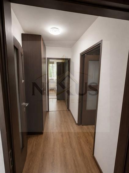 Apartament cu 3 camere semidecomandat în Giurgiului