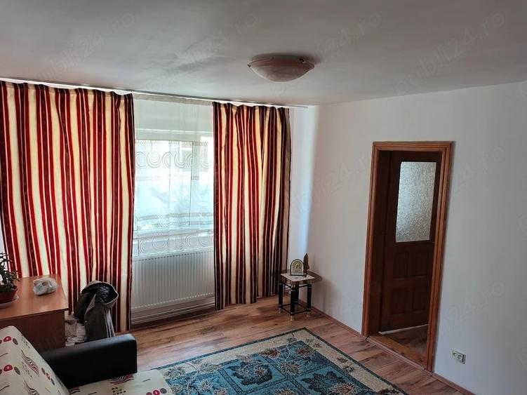 Apartament cu 2 camere nedecomandat în Micro 11