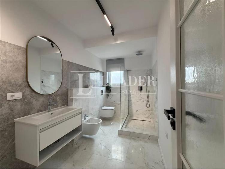 Apartament cu 4 camere decomandat în Iancu Nicolae