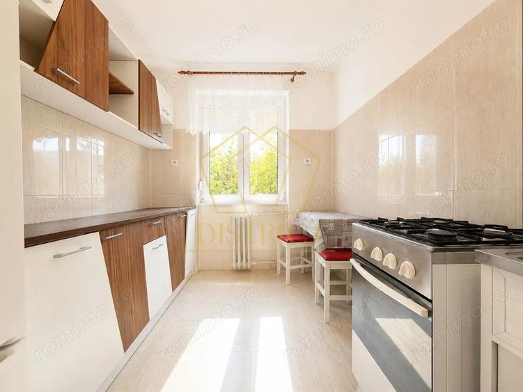 Apartament cu 2 camere semidecomandat, mobilat în Tipografilor