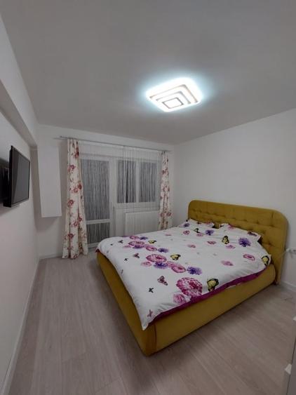 Apartament cu 3 camere decomandat în Mărăști