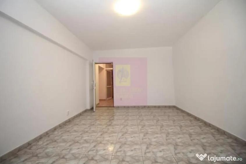 Apartament cu 3 camere de vanzare Decebal adiacent - 10