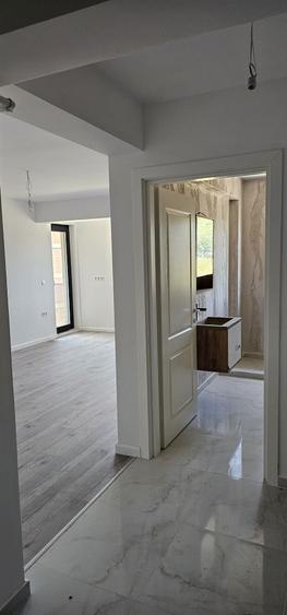 Apartament cu 2 camere decomandat în Vișan