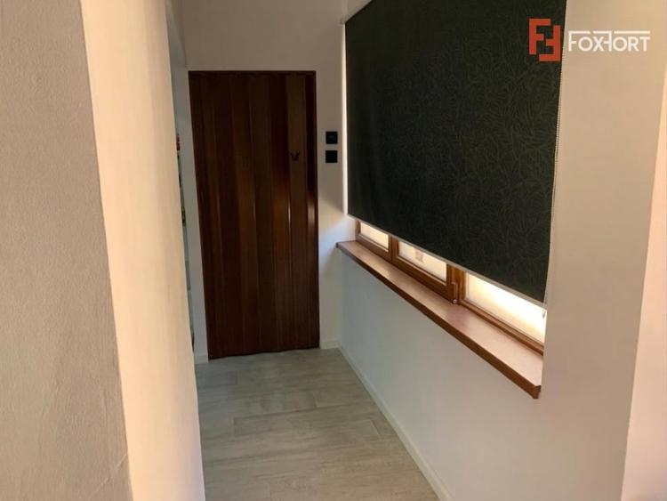 Casă individuală cu 6 camere cu Canalizare în Dâmbovița