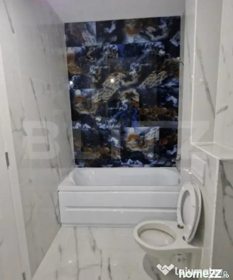 Apartament cu 3 camere semidecomandat în Dumbrăvița