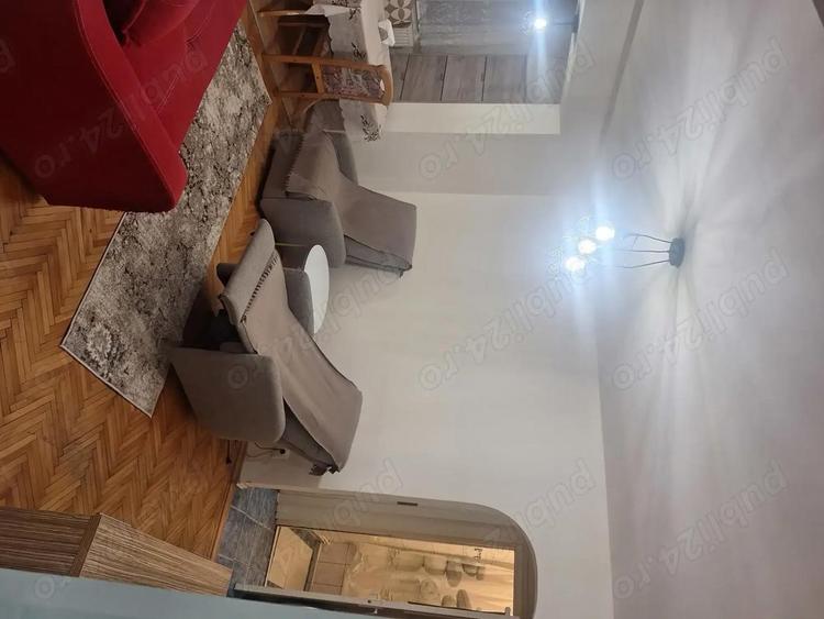 Apartament cu 3 camere semidecomandat în Central