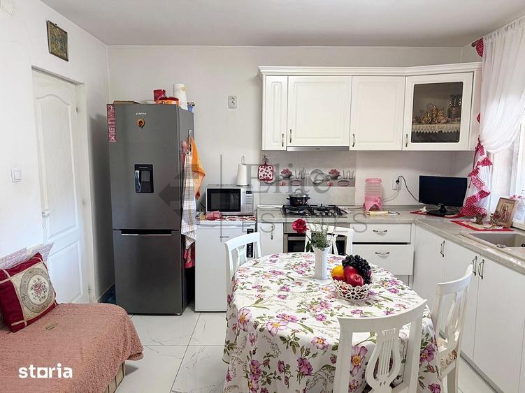 Casă cu Teren 1813 Mp în Tinca