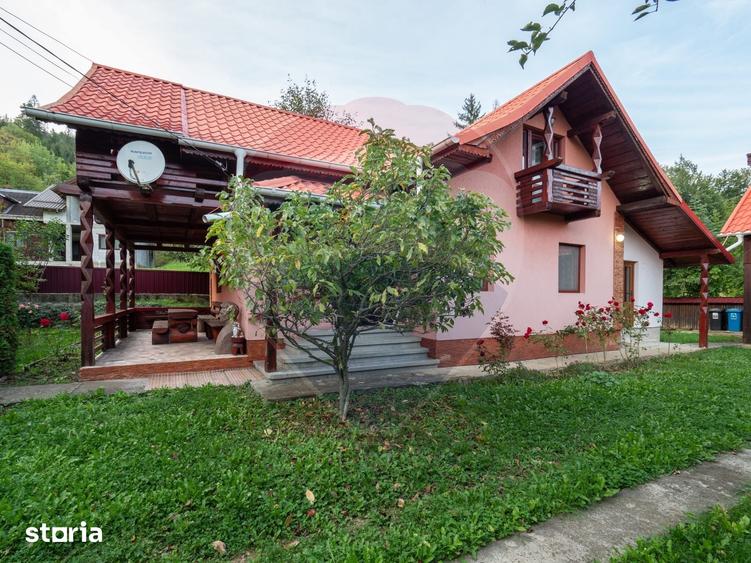 Casă cu 5 camere cu Teren 735 Mp în Volovăț