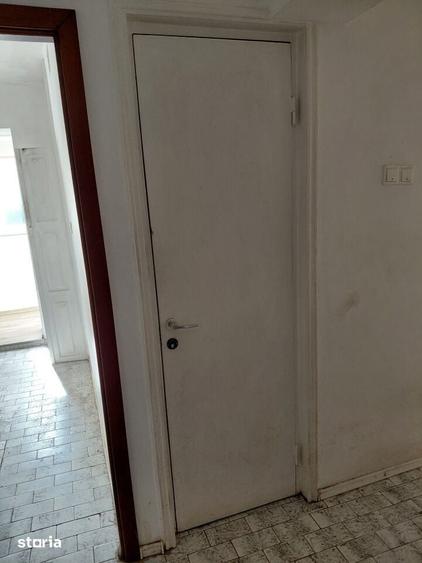 Apartament cu 3 camere decomandat în Gara de Nord