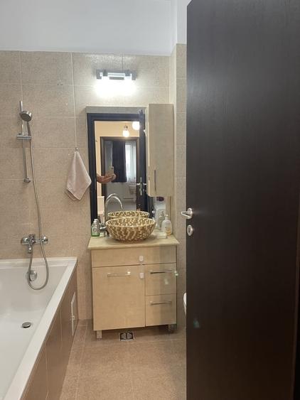 Apartament cu 2 camere decomandat în Militari