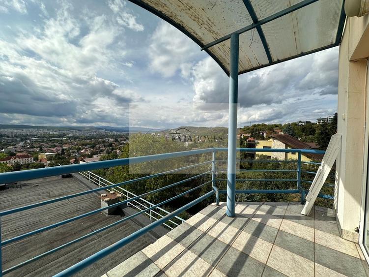 Casă individuală cu 4 camere cu Canalizare în Gruia
