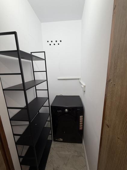 Apartament cu 3 camere decomandat, mobilat în P-ța Unirii