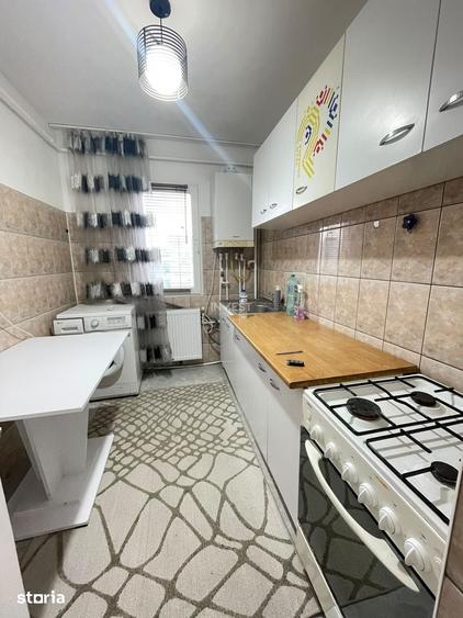 Apartament cu 2 camere în Podu Roș