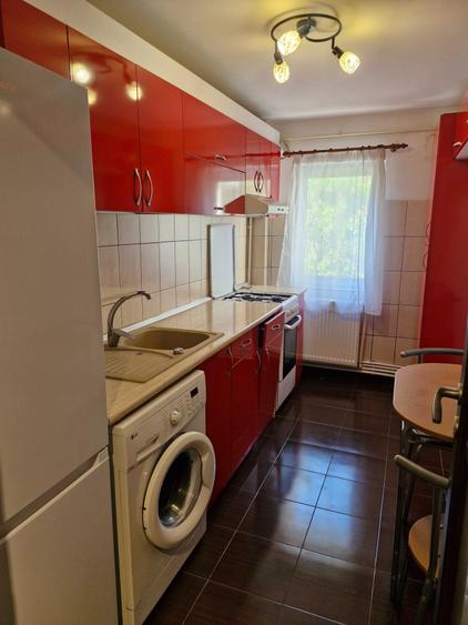 Apartament cu 2 camere decomandat în Nicolina
