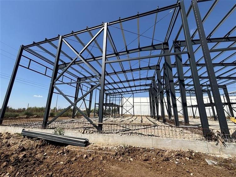 Spațiu industrial, de 422 mp, în Central