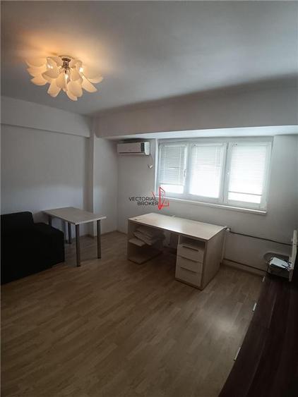 Apartament cu 2 camere decomandat în Colentina
