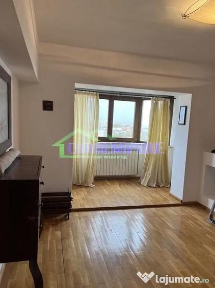 Apartament cu 4 camere decomandat în Central