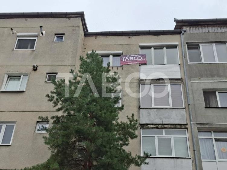 Apartament cu 2 camere nedecomandat în Vasile Aaron