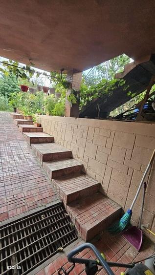 Casă cu 4 camere cu Teren 410 Mp în Mărășești