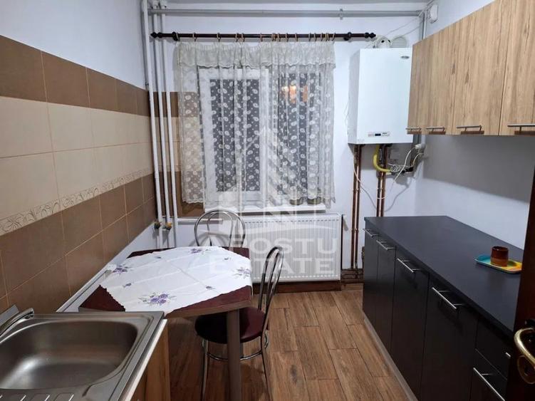 Apartament cu 2 camere decomandat în Torontalului