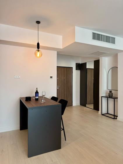 Apartament cu 2 camere semidecomandat, mobilat în Pipera