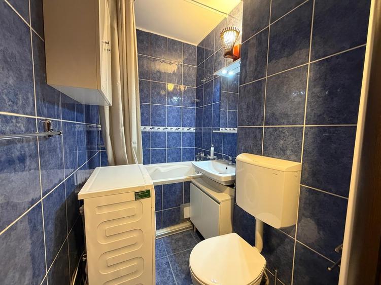 Garsonieră semidecomandată în Titan