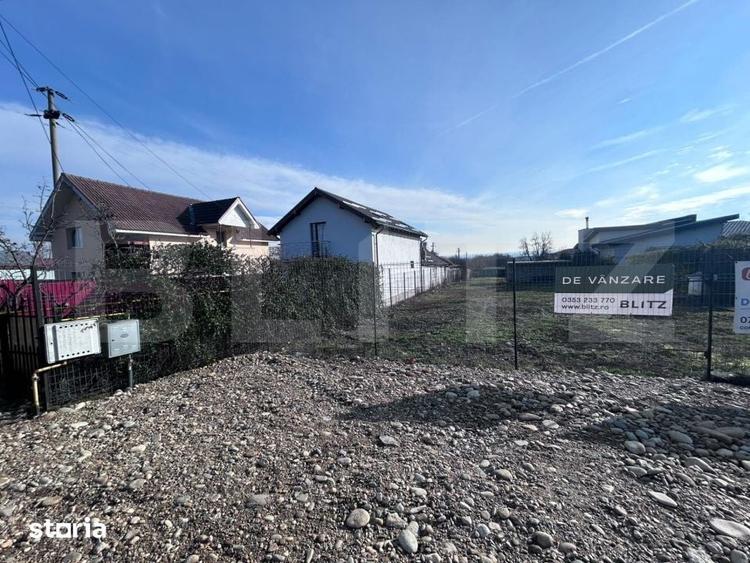 Teren de 5500 mp, în Central
