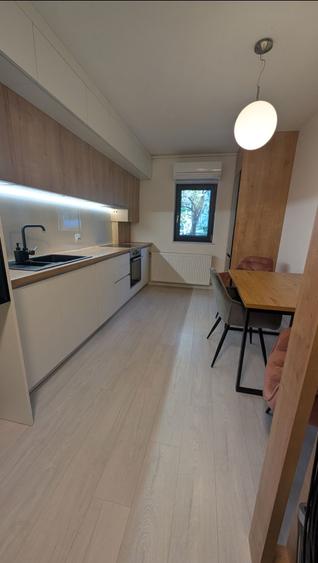 Apartament cu 3 camere decomandat în Mărăști