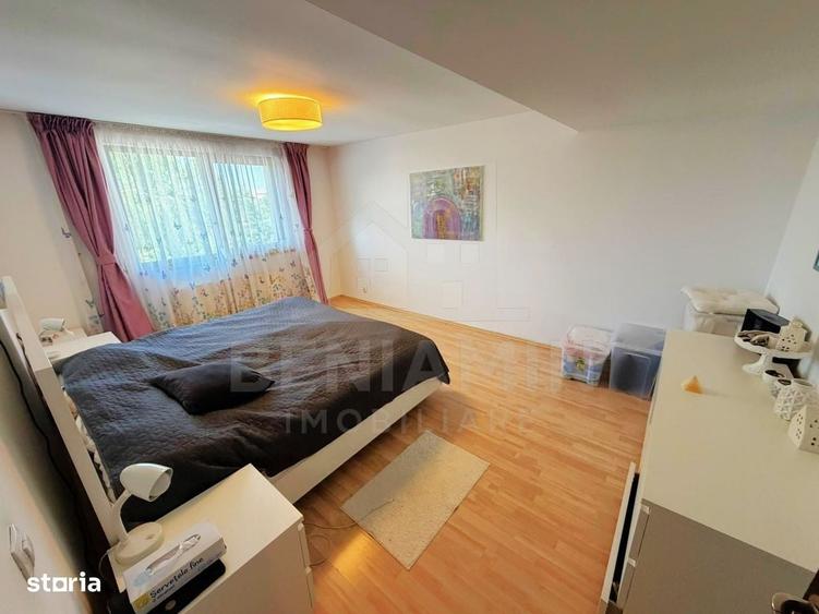 Casă cu 4 camere în Central