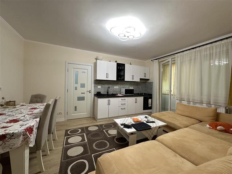 Apartament cu 2 camere semidecomandat în Podgoria