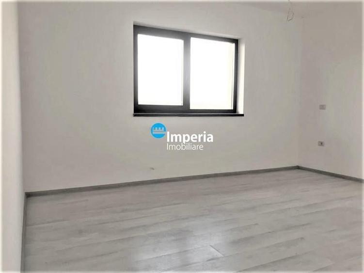 Casă individuală cu 4 camere cu Canalizare în Vorovești
