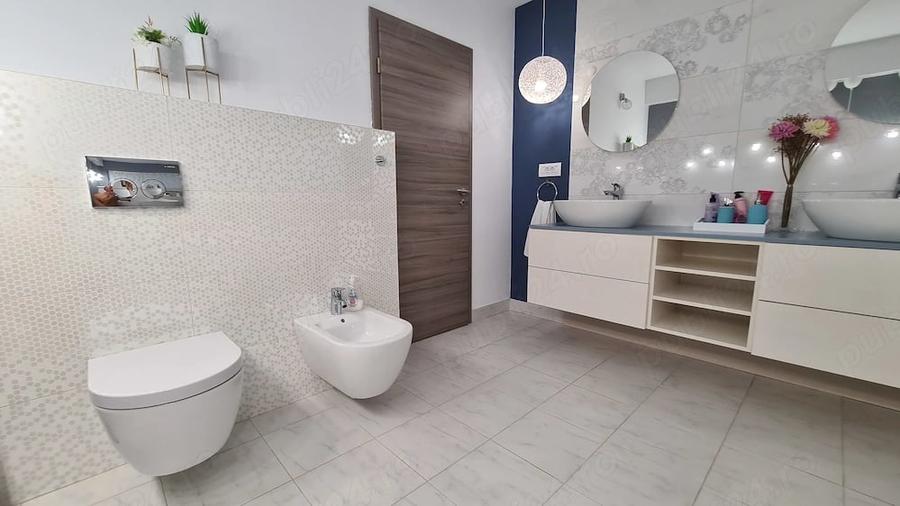 Casă cu Teren 856 Mp în Dumbrăvița