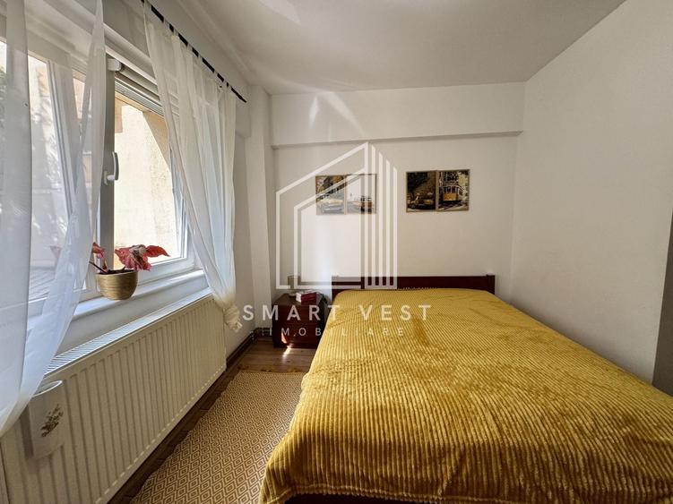 Apartament cu 3 camere semidecomandat, mobilat în Micro 15