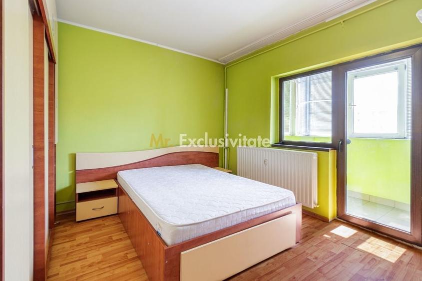 Apartament cu 3 camere decomandat în Sebastian
