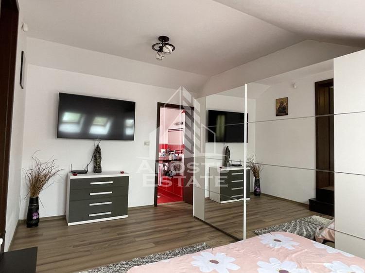 Casă cu 5 camere cu Teren 612 Mp în Urseni