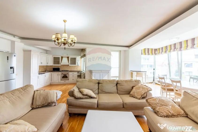 Apartament cu 4 camere decomandat în Nordului