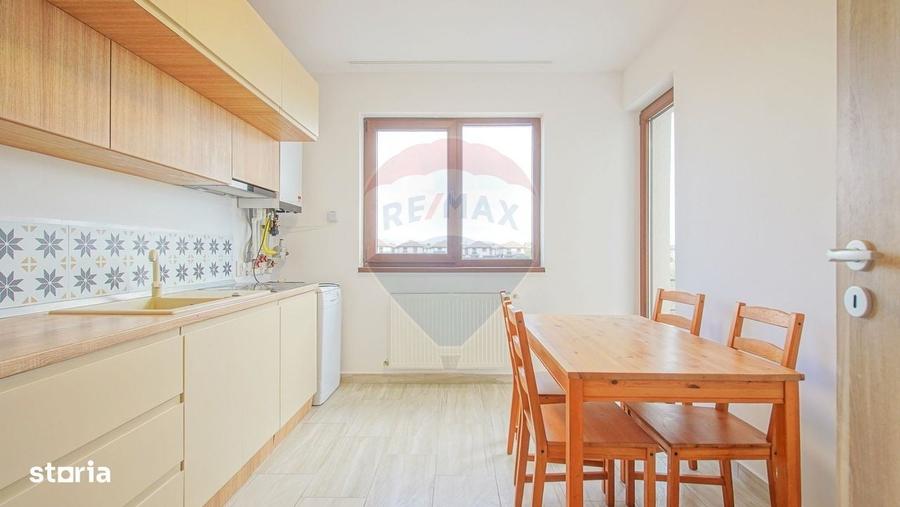 Apartament cu 3 camere decomandat în IAR