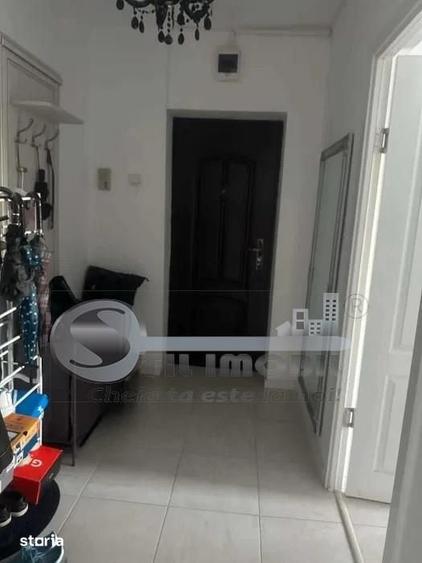 Apartament cu 4 camere decomandat în Păcurari