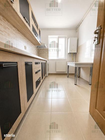 Apartament cu 3 camere semidecomandat în Metalurgiei
